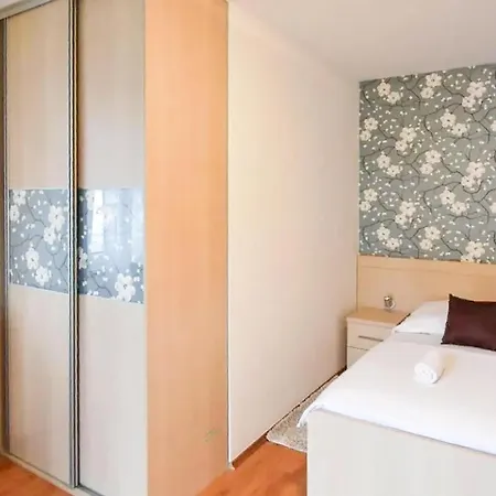 Lovely In With Wifi Apartament *